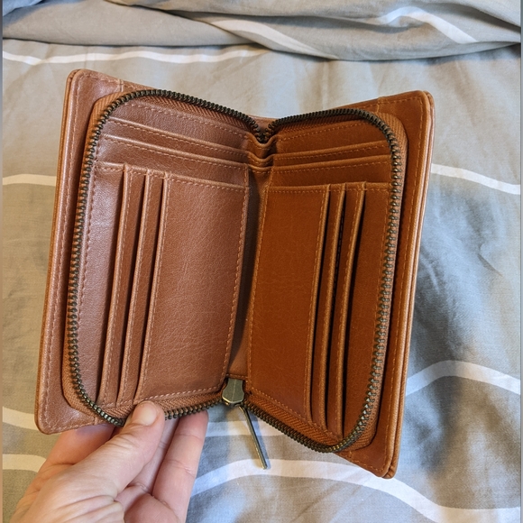 Matt and Nat wallet - Picture 2 of 4